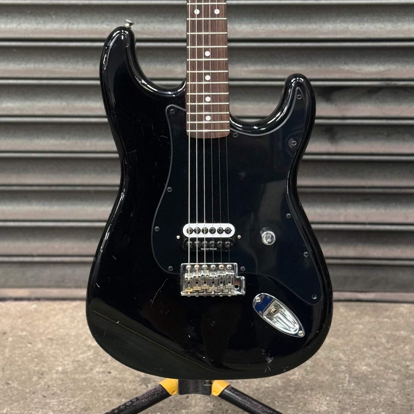 House 95 Elliot Standard One Black Relic
