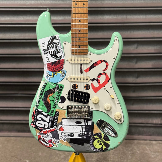 #budgetbilliejoe BJ „Blue“ Replika-Gitarre