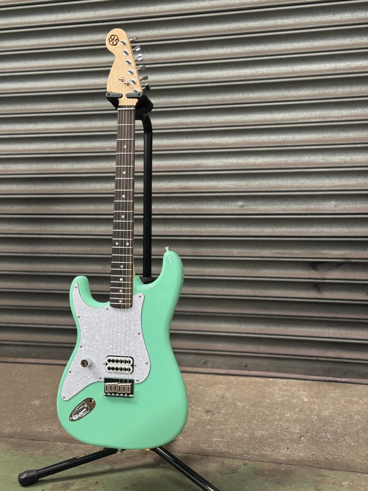 House 95 Guitars The “Delonge” Left Handed