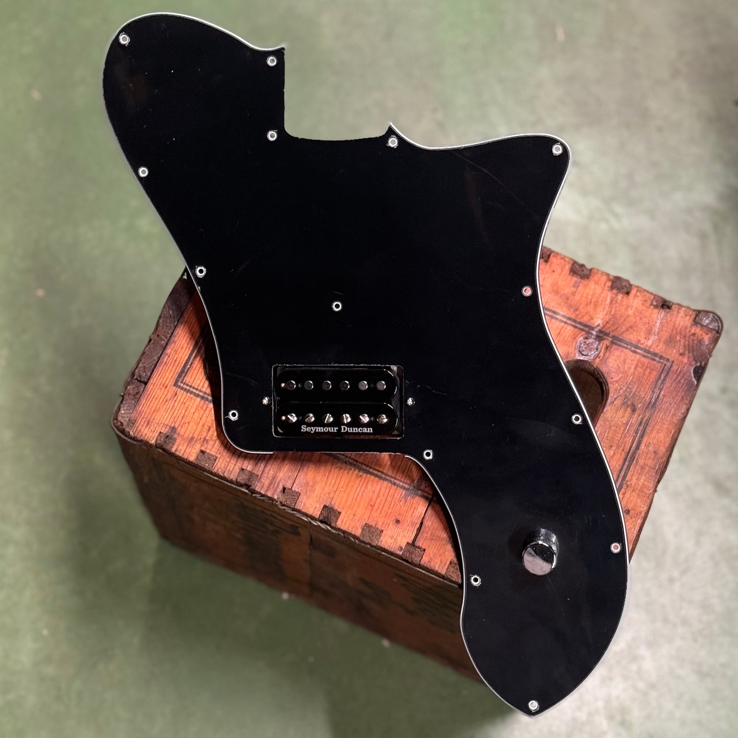 House 95 Loaded T-Deluxe Pickguard