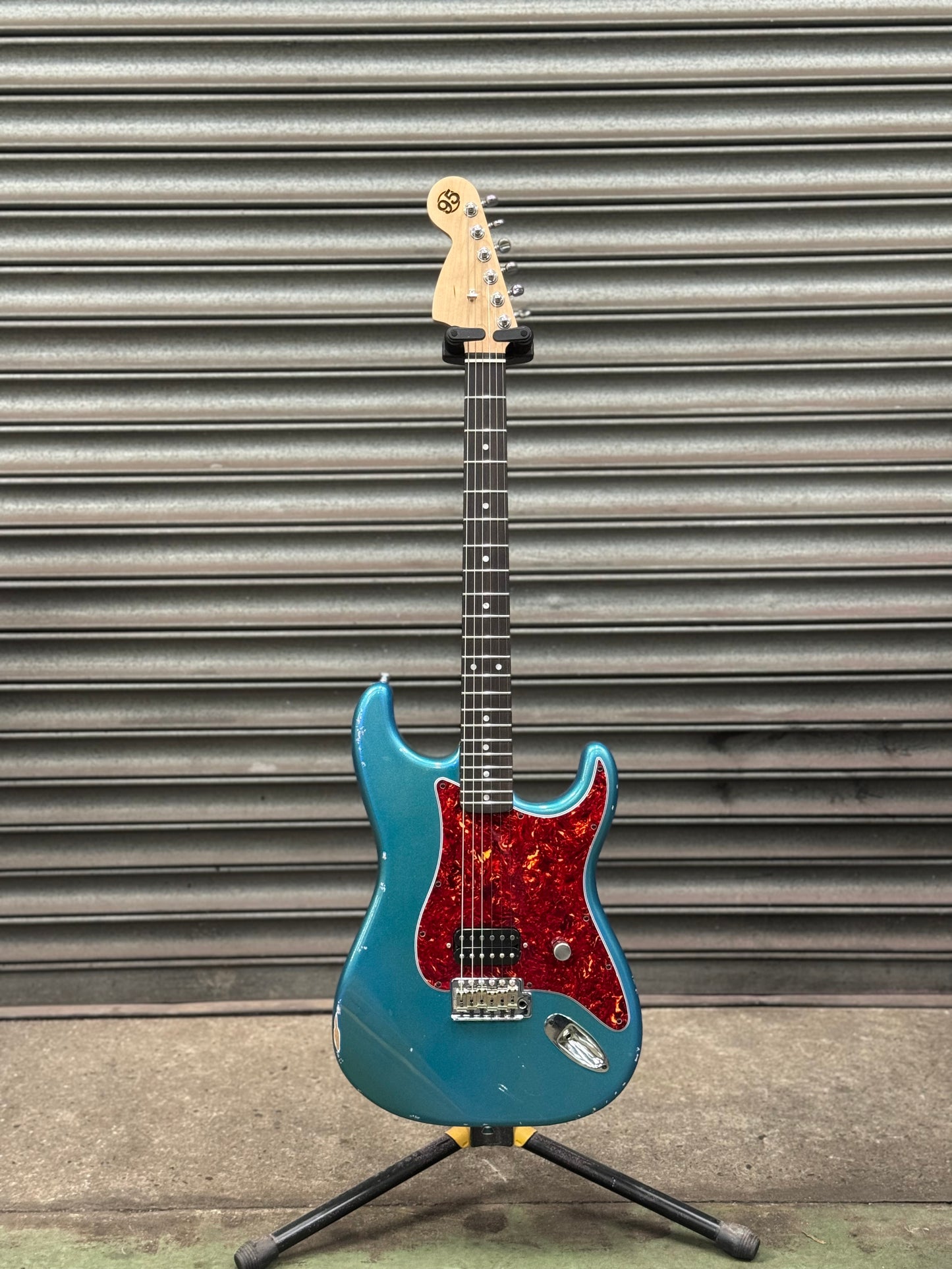 House 95 Elliot Custom Worn Lake Placid Blue