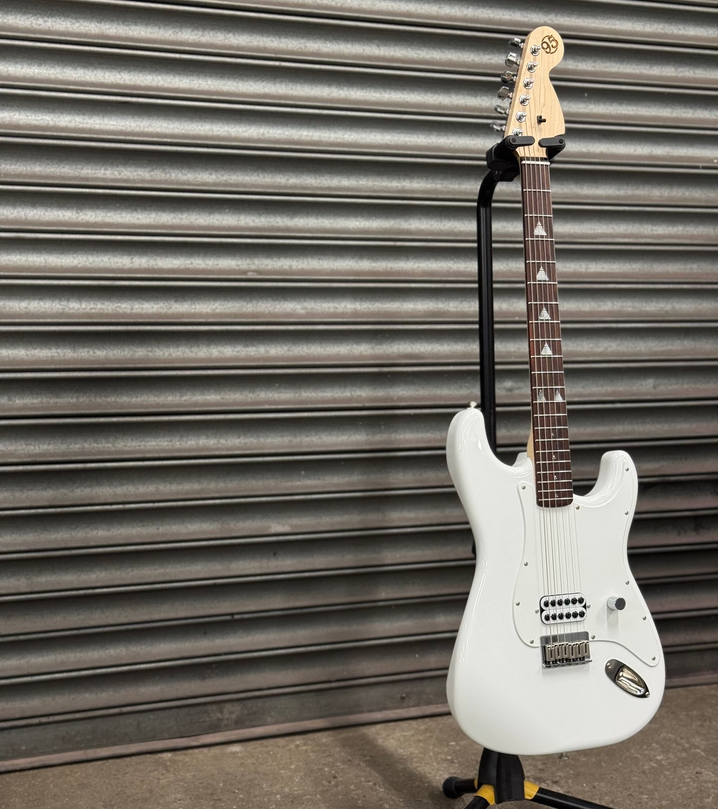 House 95 Elliot Custom “Rock Show”