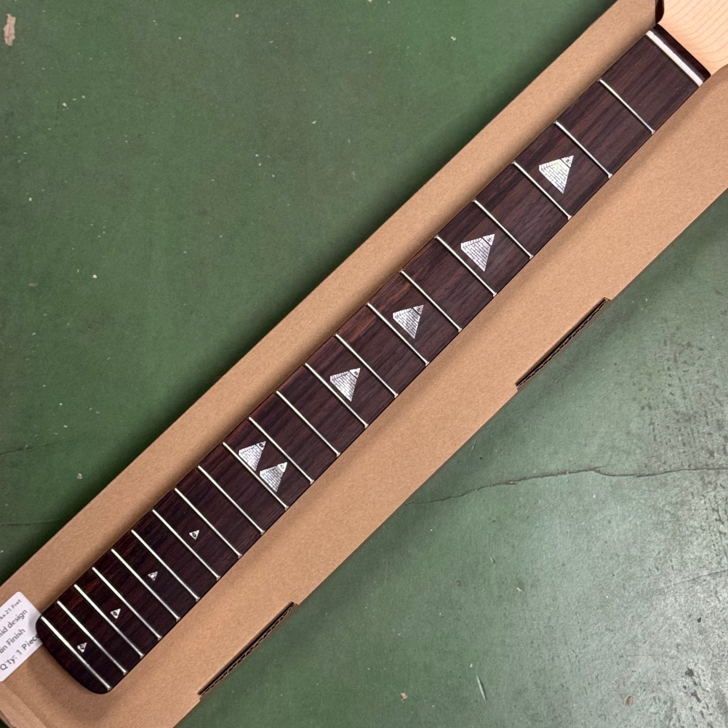 21 Fret ST Pyramid Guitar Neck