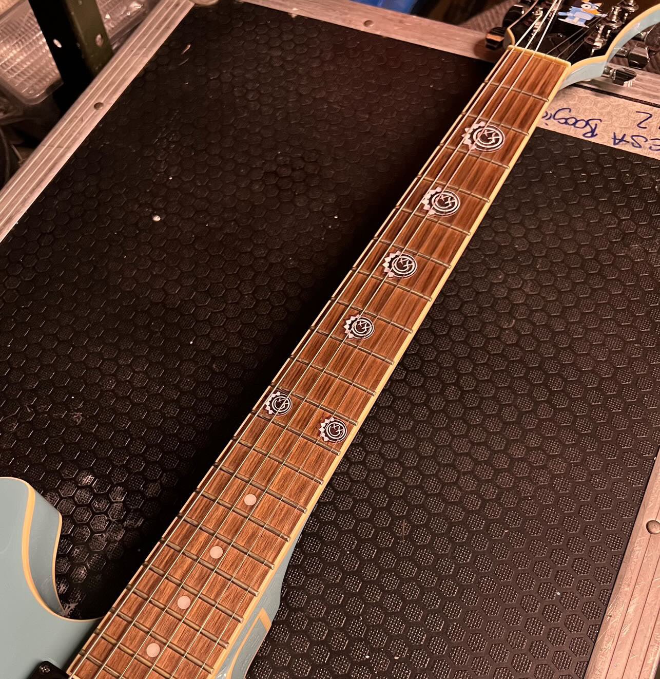 Blink Smiley Inlay Stickers - House 95 Guitars