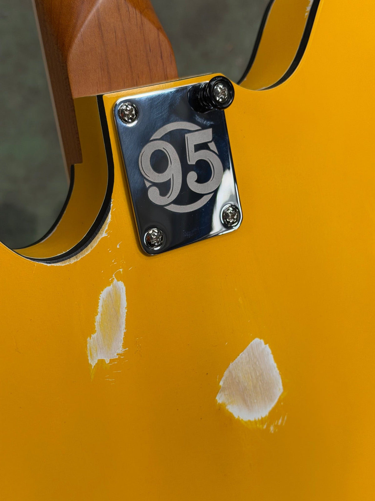 House 95 Apollo Custom Worn Downtown Yellow - House 95 Guitars