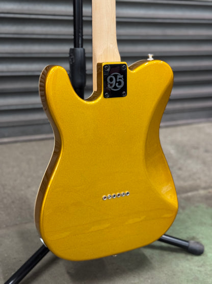 House 95 Guitars The “Fat Lip” Aztec Gold