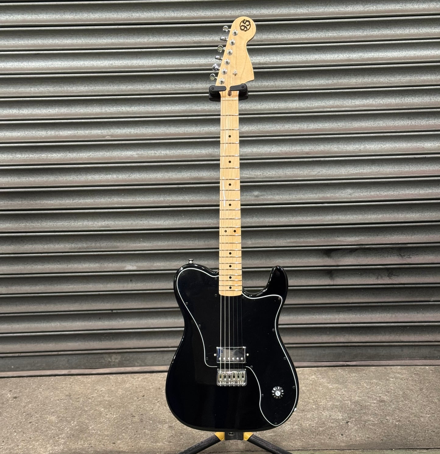 House 95 Jenson Custom Midnight Black