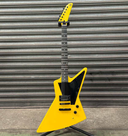 House 95 LJ Custom Downtown Yellow