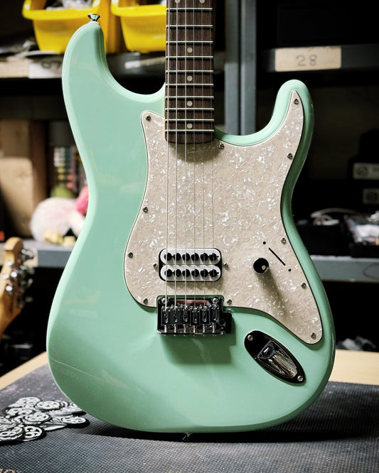 Squier® #budgettomdelonge Prototype Stratocaster®