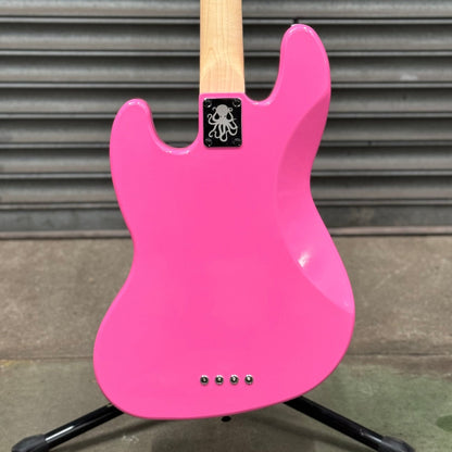 BUILD SLOT LAUNCH House 95 Marilyn Bass “The Skully MH Relic" - House 95 Guitars