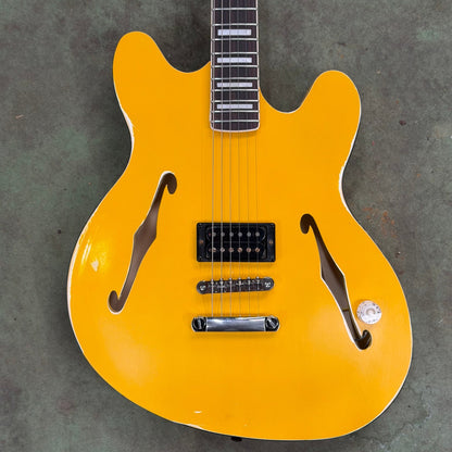 House 95 Apollo Custom Worn Downtown Yellow - House 95 Guitars