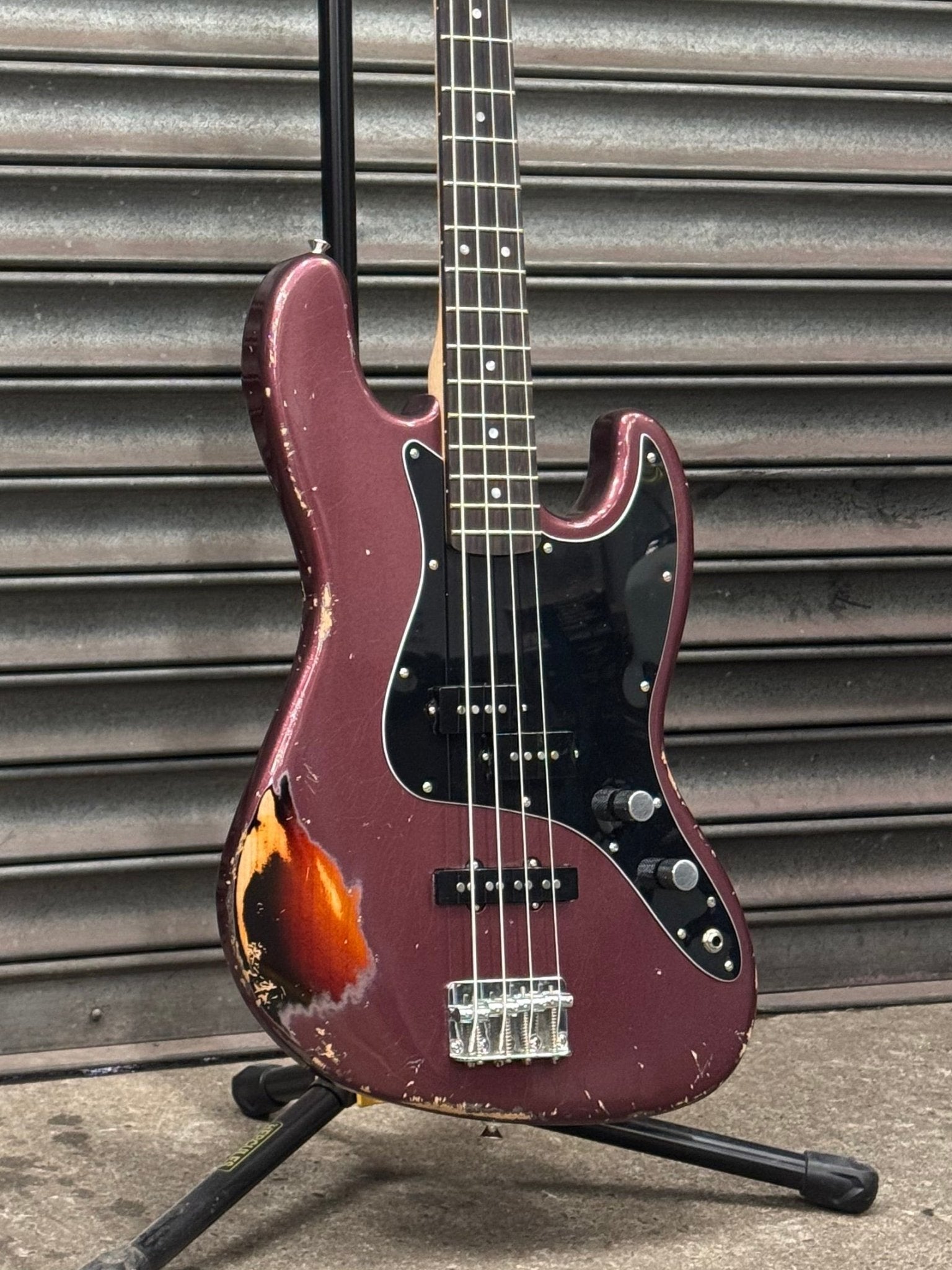 House 95 Marilyn Custom Worn Burgundy Over 3 Tone - House 95 Guitars