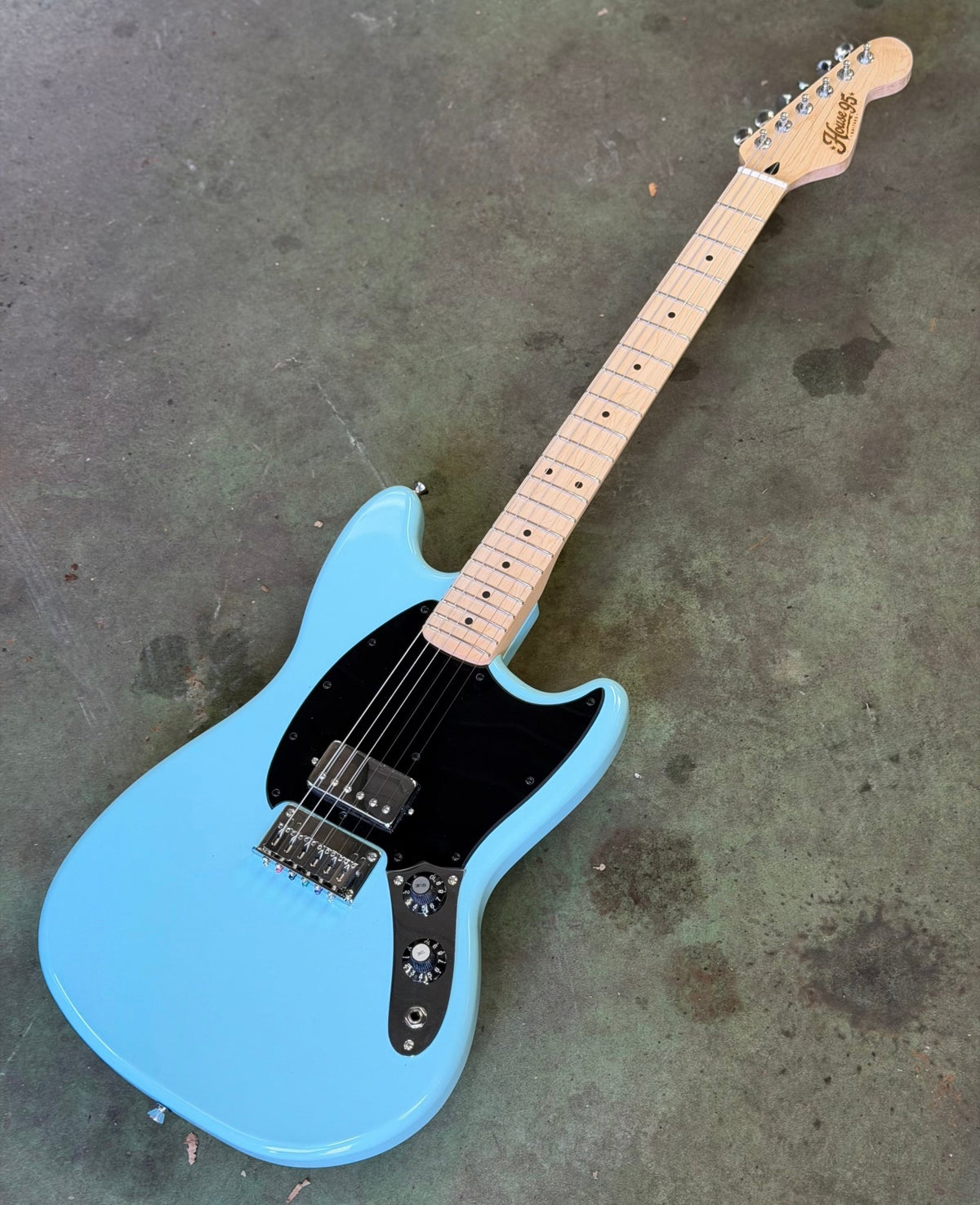 House 95 Shelby Custom in Seaside Blue - House 95 Guitars